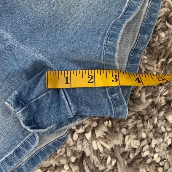 Bebe Off The Shoulder Denim Distressed Romper Contemporary Feminine Festival - Picture 16 of 16